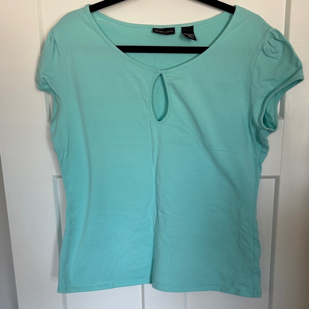 New York & Company Light Blue Short Sleeve Top